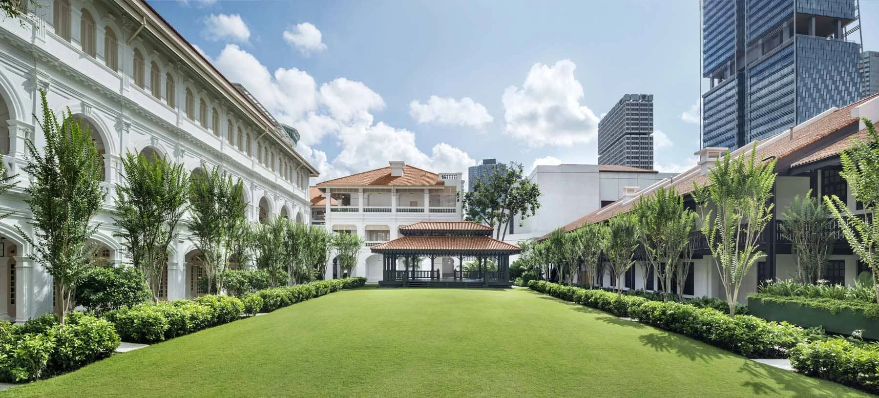 هتل رافلز از جاذبه های سنگاپور